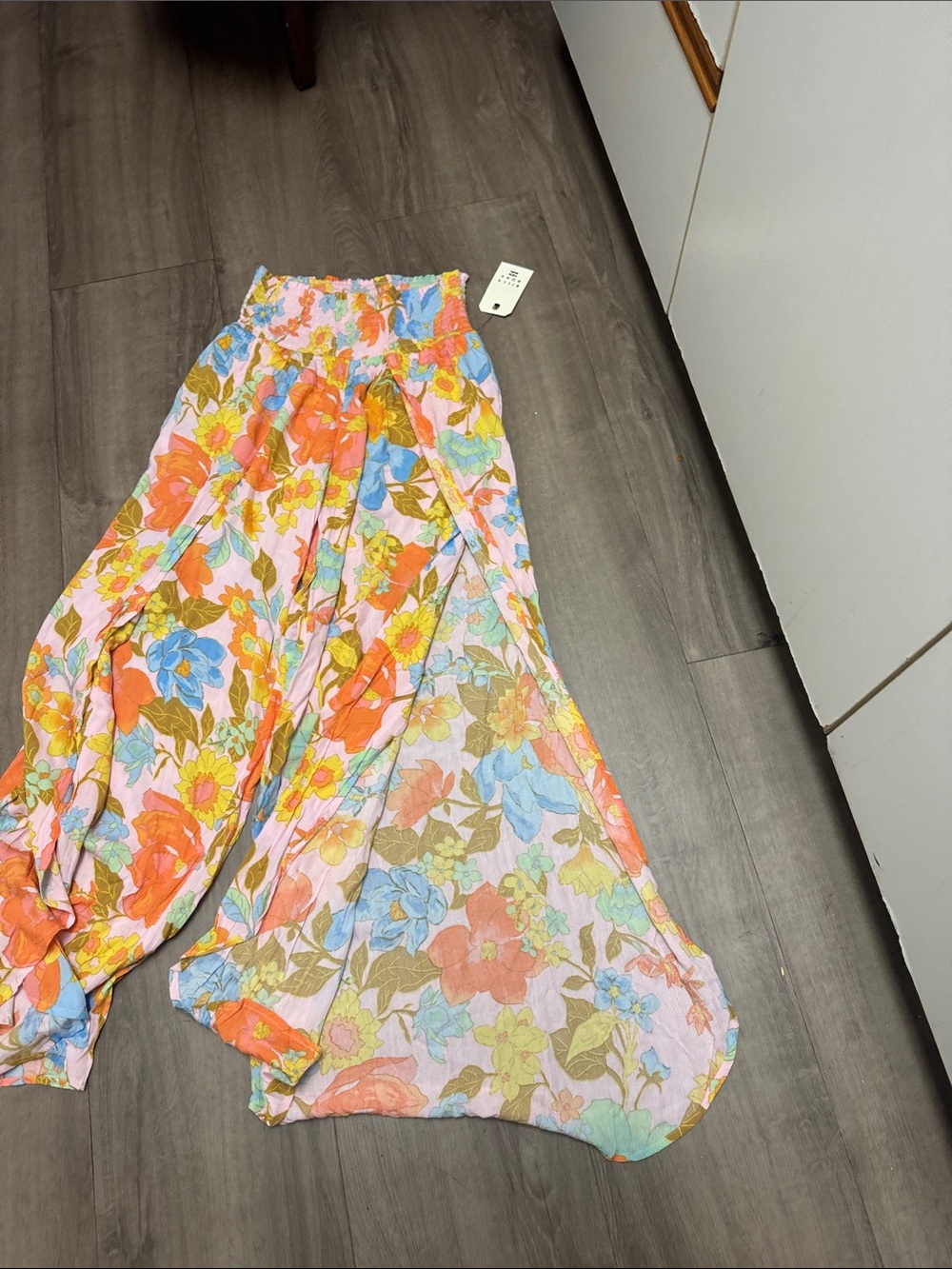 Bright Floral Harem Pants - Multicolor - Picture 3 of 3